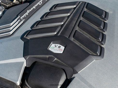 Used 2021 Lamborghini Urus image 19