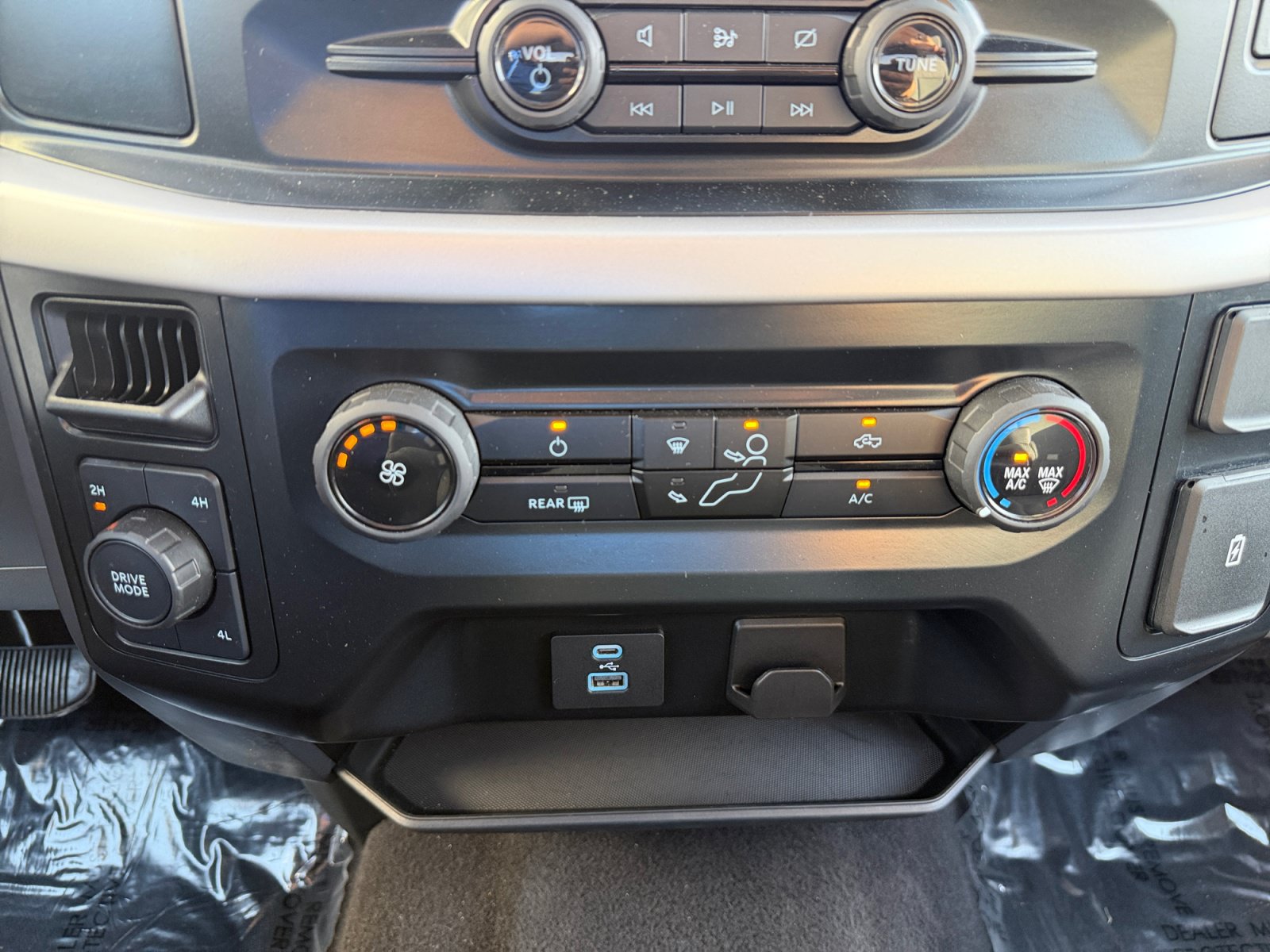 Used 2023 Ford F150 XLT AWD/4WD image 25