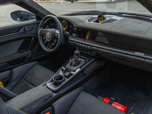 Used 2025 Porsche 911 GT3 RS image 61