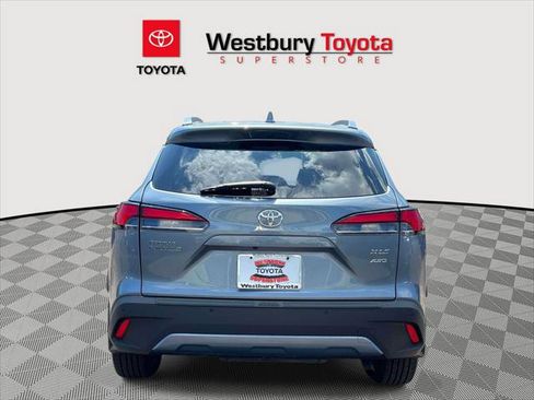 Certified 2024 Toyota Corolla Cross XLE w/ Convenience Package AWD/4WD image 8