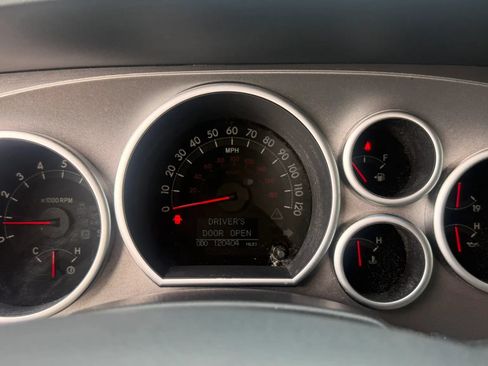 Used 2014 Toyota Sequoia Limited AWD/4WD image 18