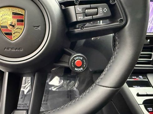 Used 2022 Porsche Macan GTS image 15