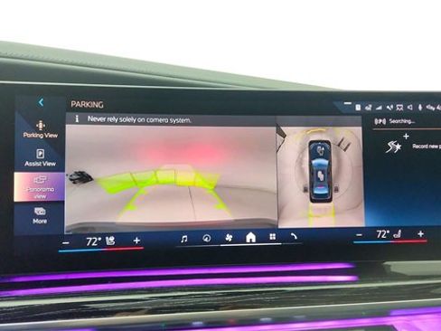 Used 2024 BMW 740i w/ Premium Package image 49