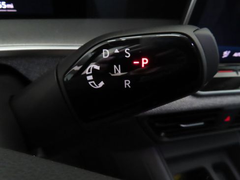 New 2026 Volkswagen Tiguan S image 17