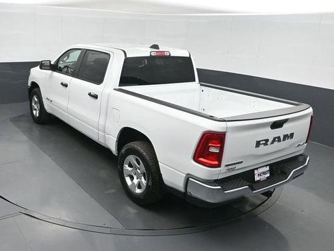 New 2026 RAM 1500 4x4 Crew Cab image 37