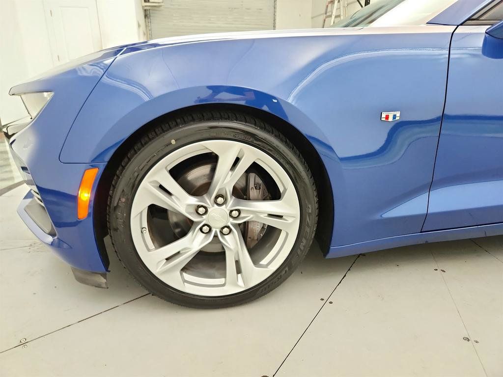 Used 2019 Chevrolet Camaro SS RWD image 28