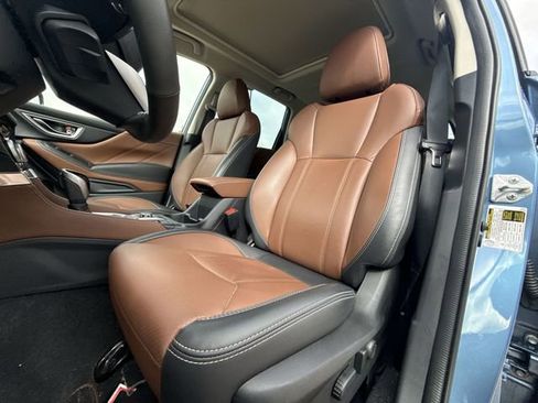 Used 2023 Subaru Forester Touring AWD/4WD image 11
