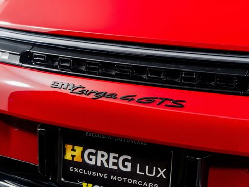 Used 2026 Porsche 911 Targa 4 GTS w/ Premium Package image 16