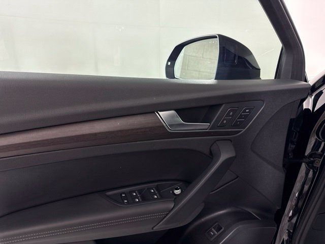 Used 2021 Audi Q5 2.0T Premium Plus w/ Premium Plus Package AWD/4WD image 27