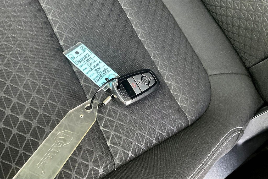 Certified 2024 Ford Escape Active w/ Tech Pack #1 FWD image 35