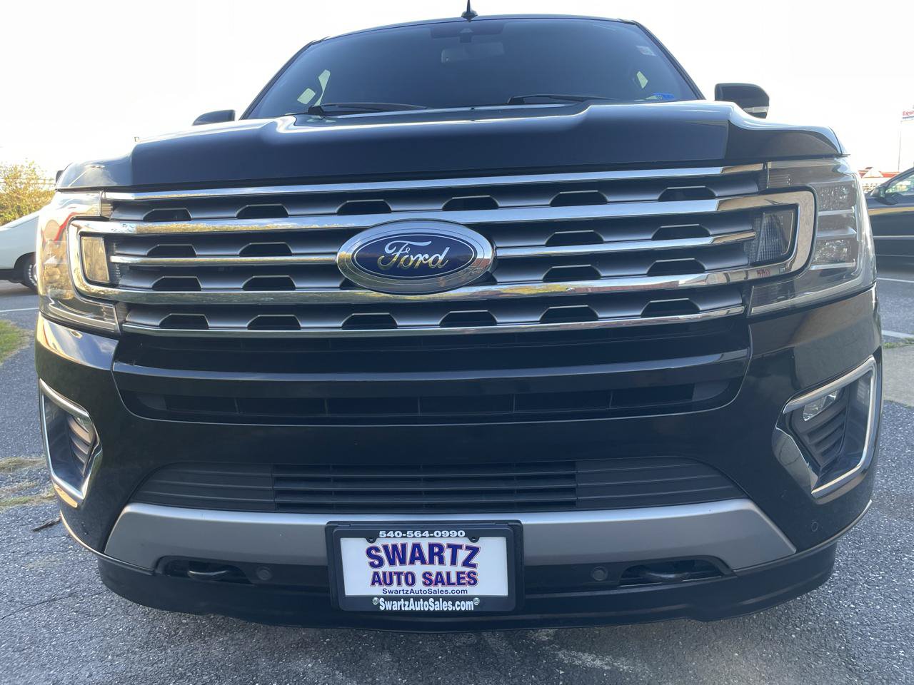 Used 2018 Ford Expedition Limited w/ Equipment Group 301A AWD/4WD image 7