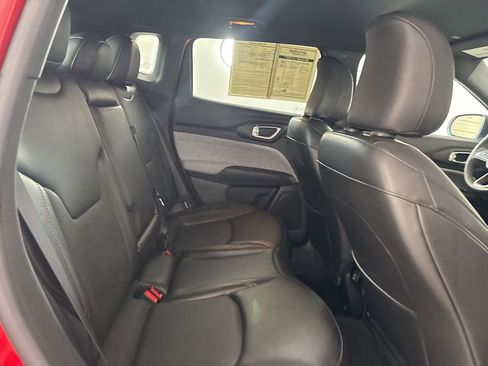 Used 2023 Jeep Compass Latitude image 22