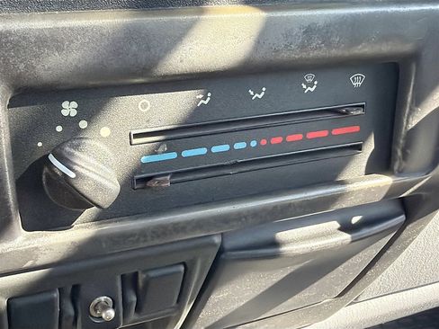 Used 1997 Jeep Wrangler SE image 13