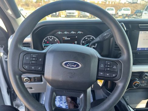 Used 2024 Ford F250 XLT w/ FX4 Off-Road Package image 16