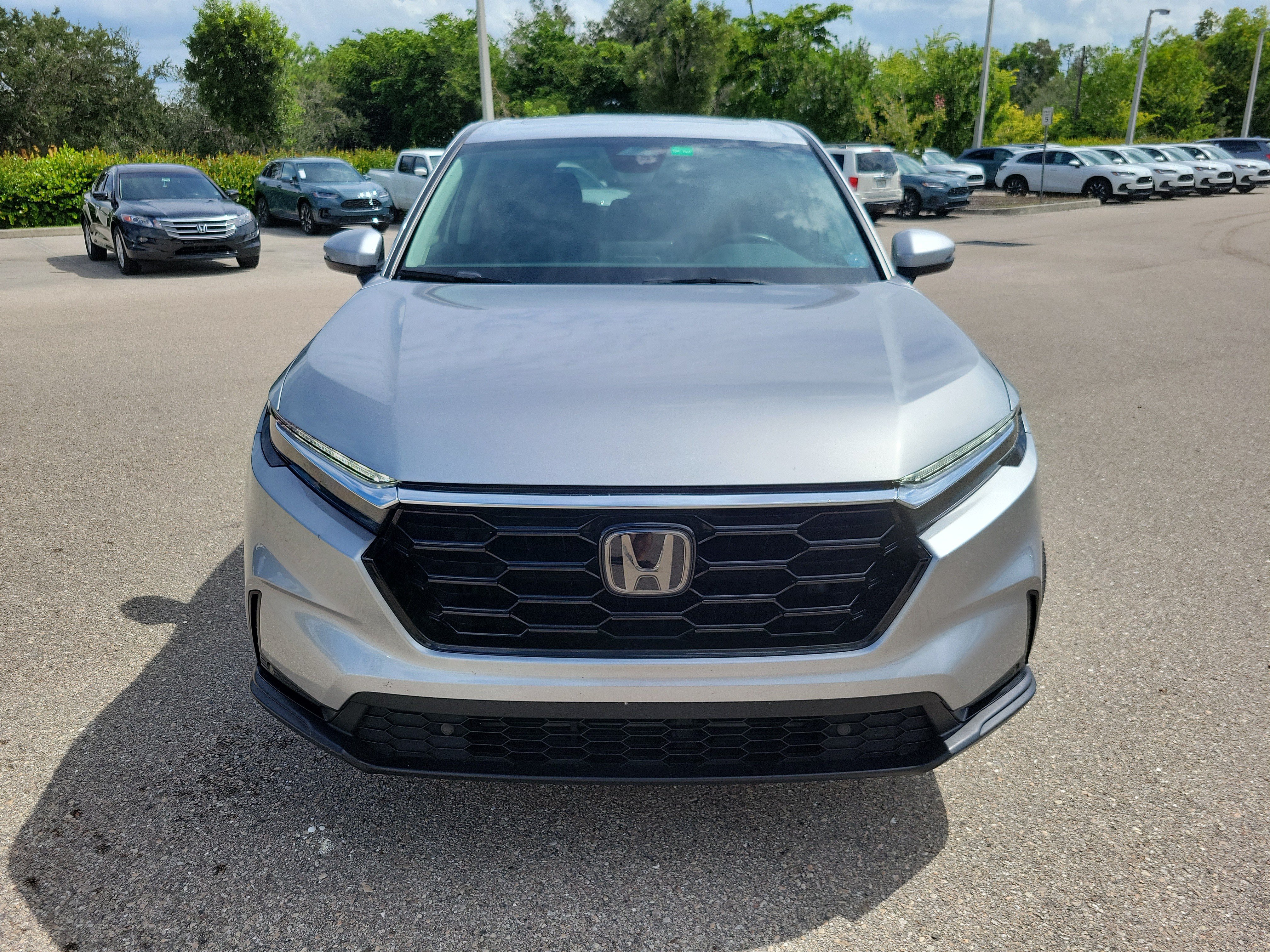 Used 2024 Honda CR-V EX-L image 2
