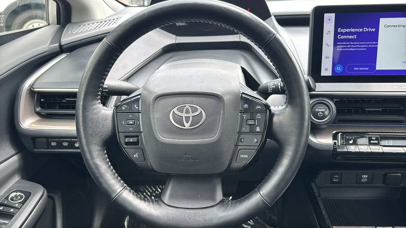 Used 2024 Toyota Prius XLE FWD image 23