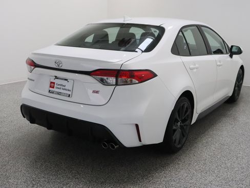 Certified 2024 Toyota Corolla SE FWD image 7