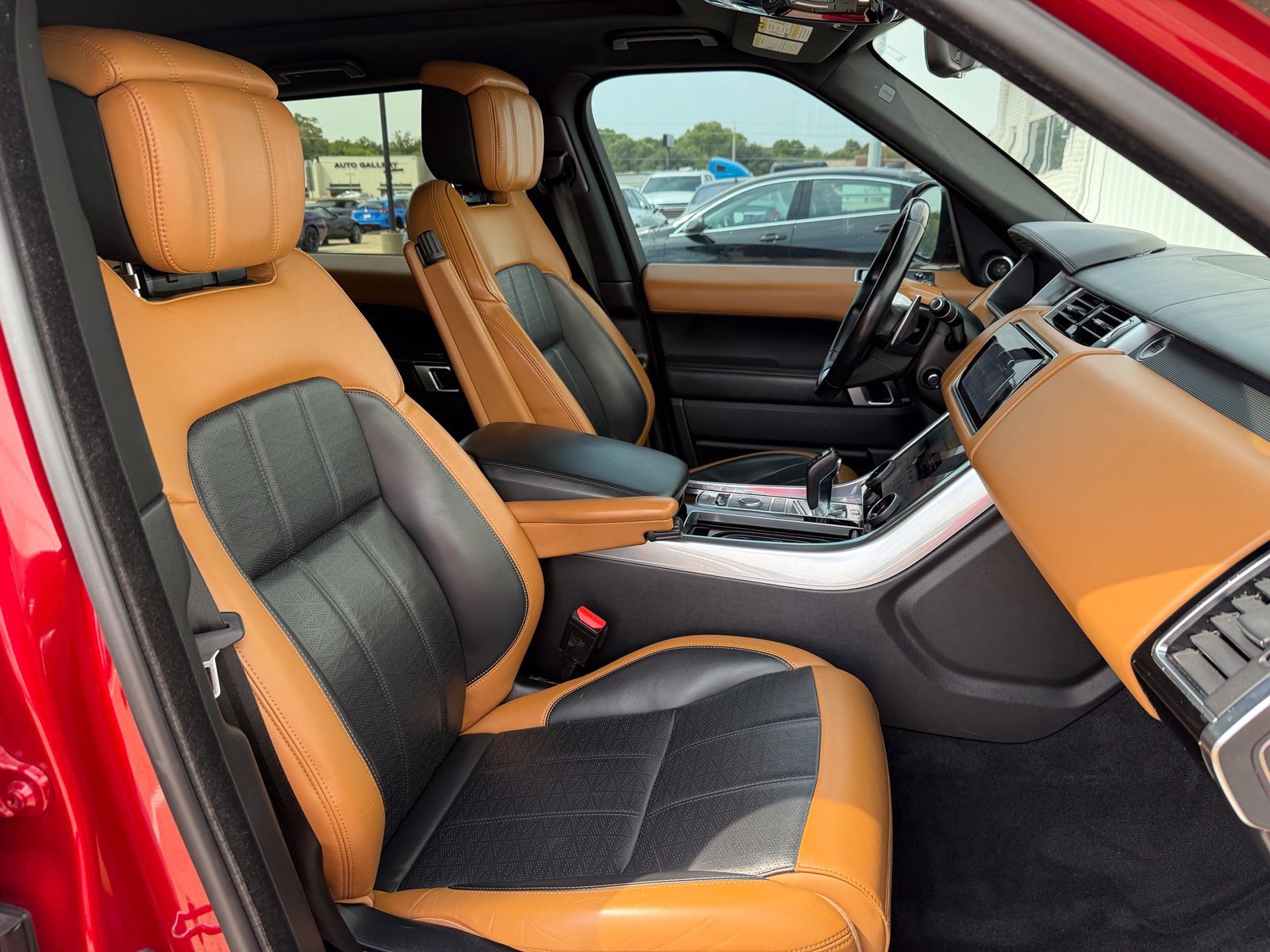 Used 2018 Land Rover Range Rover Sport HSE Dynamic AWD/4WD image 39
