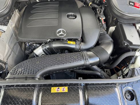 Used 2022 Mercedes-Benz GLE 350 w/ Premium Package image 22