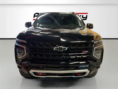 Used 2025 Chevrolet Tahoe Z71 w/ Z71 Off-Road Package AWD/4WD image 2