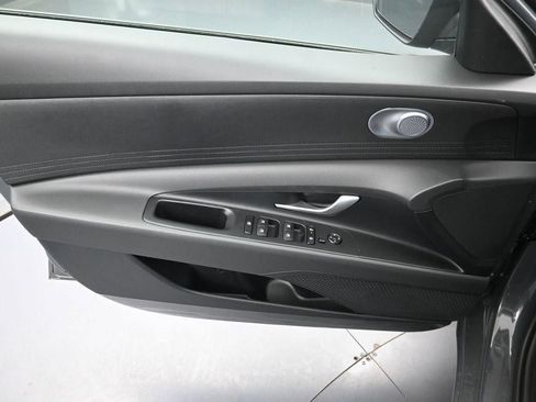New 2026 Hyundai Elantra SE FWD image 21