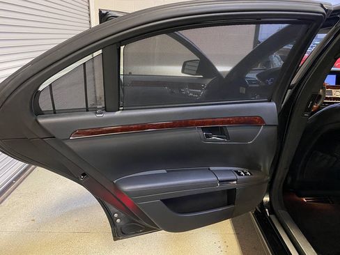 Used 2010 Mercedes-Benz S 550 4MATIC image 33
