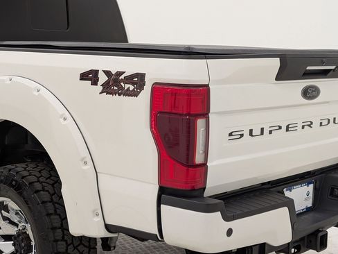 Used 2021 Ford F250 Lariat image 13