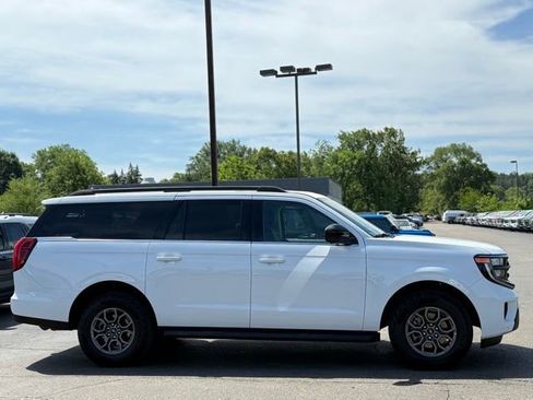 Used 2025 Ford Expedition Max Active AWD/4WD image 46