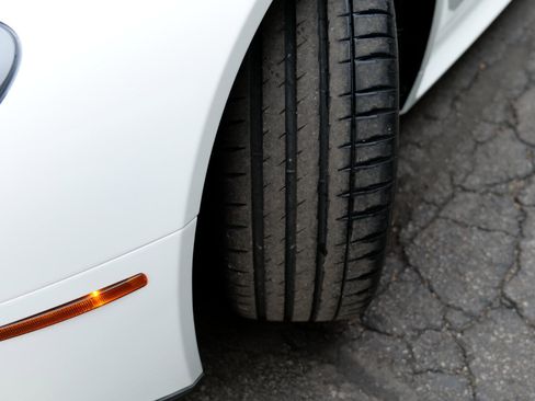 Used 2015 Aston Martin V8 Vantage S image 81