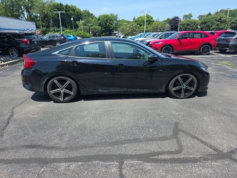 Used 2016 Honda Civic EX image 8