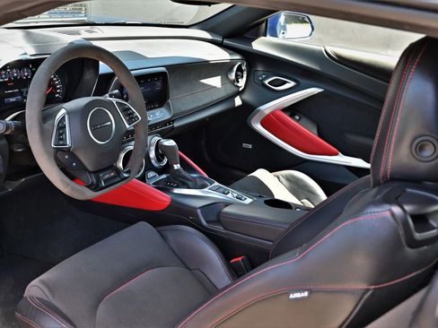 Used 2023 Chevrolet Camaro ZL1 RWD image 33