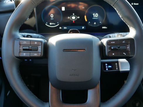 Used 2025 Hyundai Santa Fe Calligraphy image 25