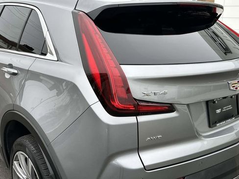 Certified 2023 Cadillac XT4 Premium Luxury w/ Cold Weather Package image 9