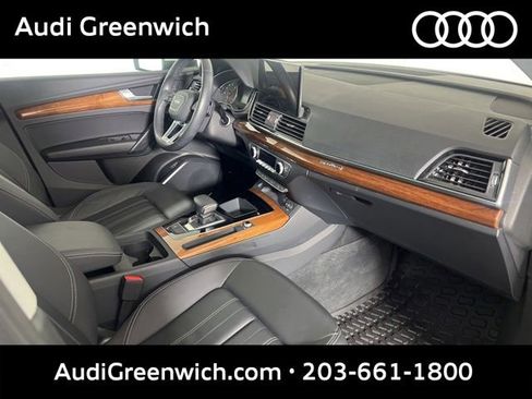Used 2023 Audi Q5 2.0T Premium w/ Convenience Package AWD/4WD image 12