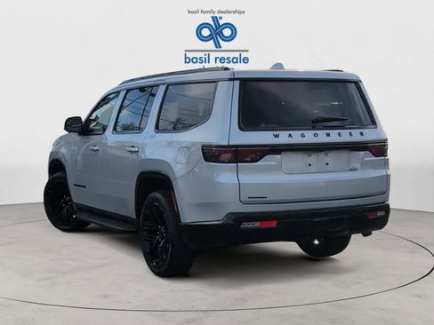 Used 2022 Jeep Wagoneer Series I image 6