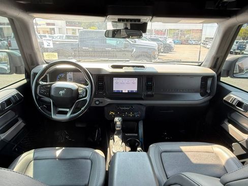 Used 2022 Ford Bronco Black Diamond AWD/4WD image 14