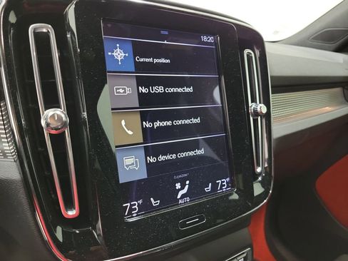 Used 2019 Volvo XC40 T5 R-Design image 28