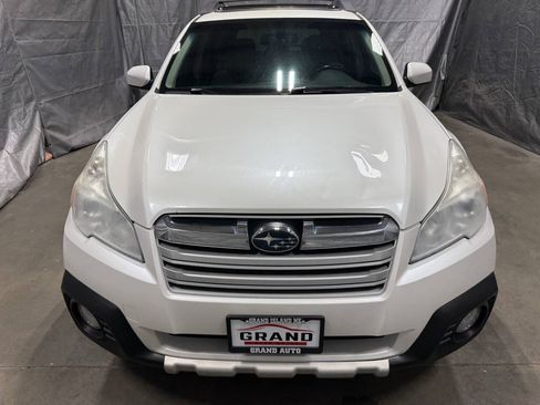 Used 2013 Subaru Outback 2.5i Limited w/ Moonroof Pkg AWD/4WD image 2