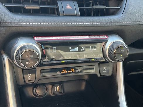 Used 2024 Toyota RAV4 XLE image 30