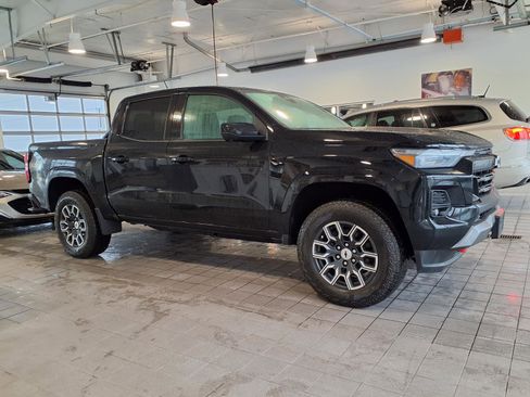 Used 2023 Chevrolet Colorado Z71 w/ Z71 Convenience Package 2 image 35