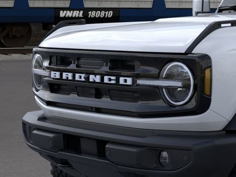 New 2026 Ford Bronco Outer Banks w/ Sasquatch Package AWD/4WD image 20