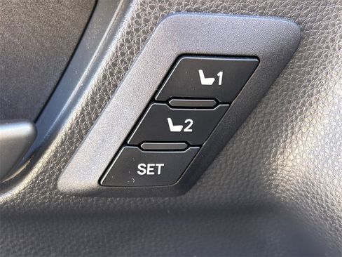 Used 2025 Toyota 4Runner Limited image 25