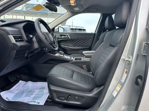 Used 2022 Mitsubishi Outlander SEL image 25