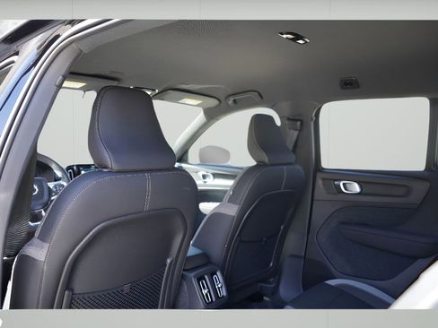 New 2025 Volvo EX40 Core w/ Climate Package image 20