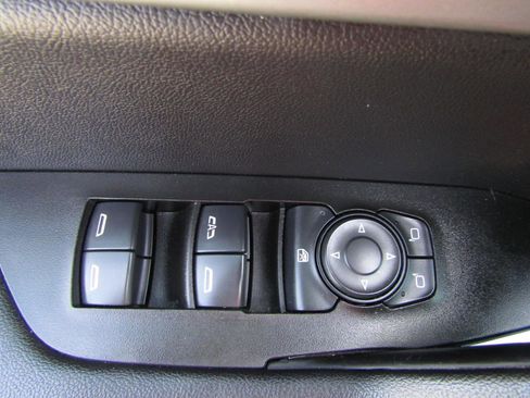 Used 2020 Chevrolet Blazer LT FWD image 12