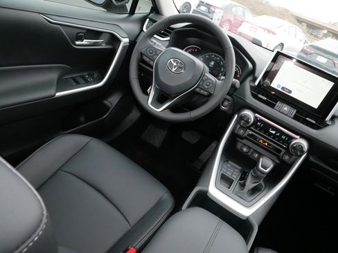 Certified 2025 Toyota RAV4 XLE Premium image 9