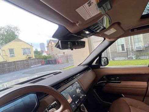 Used 2023 Land Rover Range Rover Autobiography AWD/4WD image 24