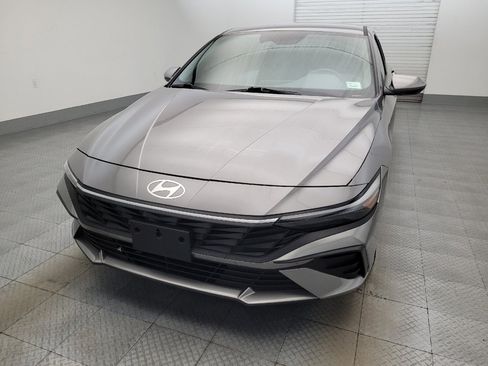 Used 2024 Hyundai Elantra SEL FWD image 15