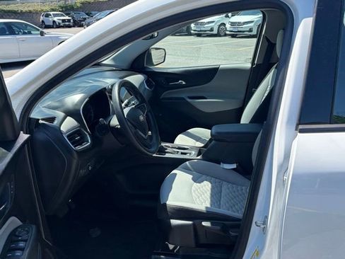 Used 2019 Chevrolet Equinox LS FWD image 14