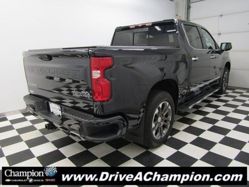 Used 2023 Chevrolet Silverado 1500 High Country image 16